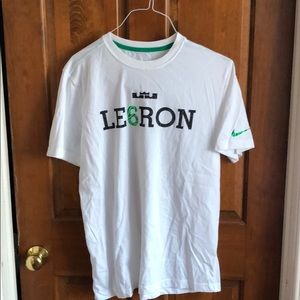Lebron James whit T-shirt